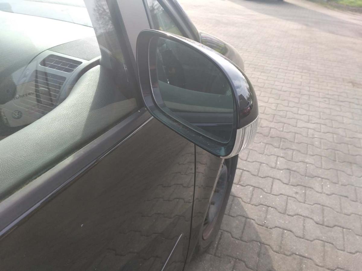 VW Touran 1T original Au&szlig;enspiegel rechts elektrisch anklappbar LC9X Deepblack Bj.2008